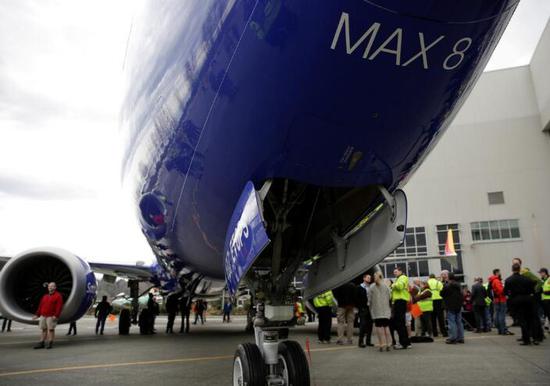 波音宣布暂停交付737MAX客机 该机型订单约5000笔
