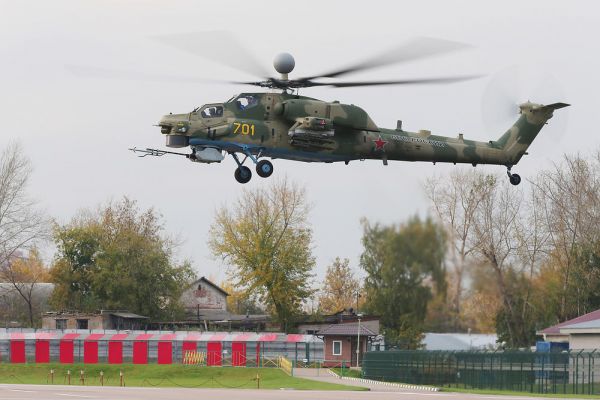 接受炎热沙尘考验 俄在叙沙漠测试新款武装直升机