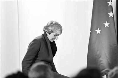 【蜗牛棋牌】北京青年报:“脏脱欧”是怎样炼成的