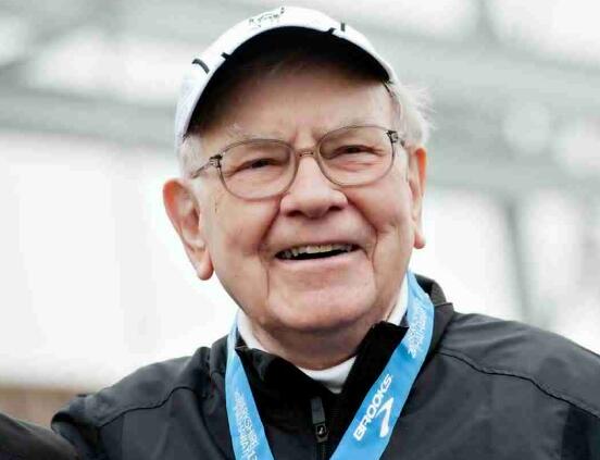 【蜗牛棋牌】“股神”巴菲特:金钱买不到快乐 我喜爱的是这些