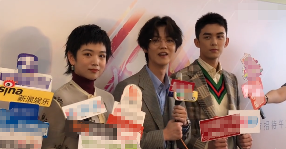 鹿晗正式代表《穿越火线》剧组亮相  与吴磊互称“灵魂伴侣”