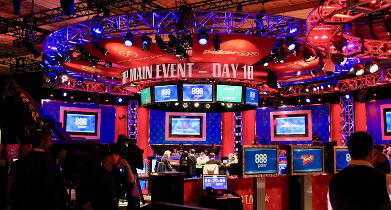 2019 WSOP主赛Day1B：1417人晋级，Adam Owen暂时领先