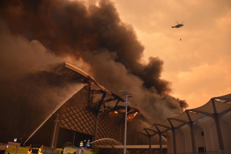 沙特“中东最快高铁”一座车站发生大火 原因不明