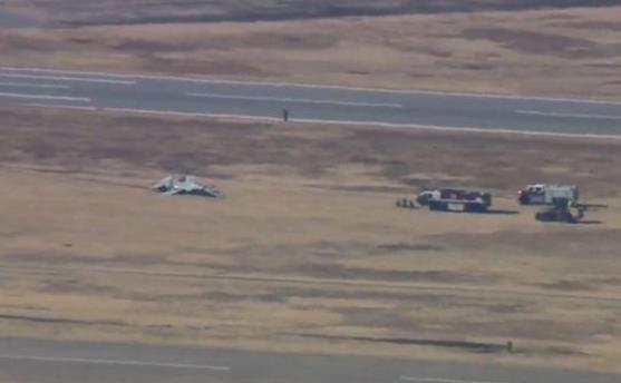 美军2架教练机在空军基地坠毁 2名飞行员丧生