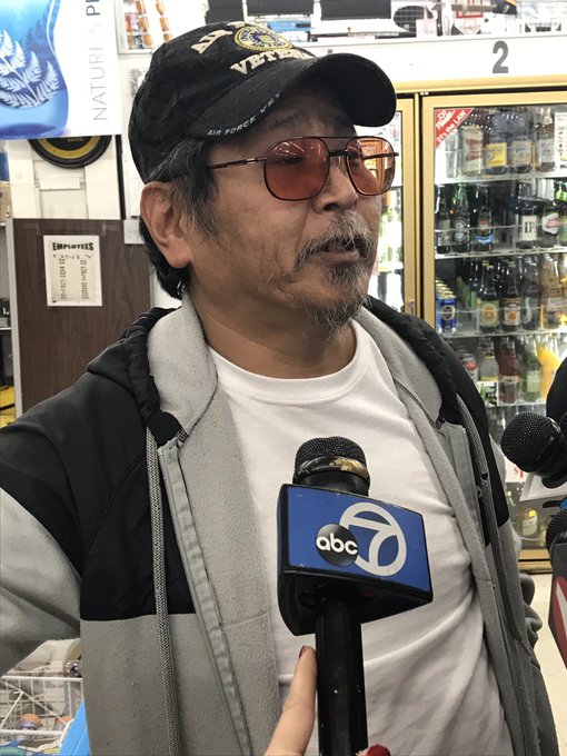 美国2名强盗打劫商店 1人被退伍军人店员击毙(图)