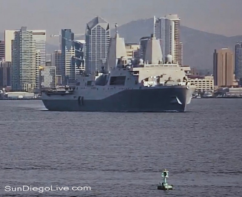 美军测试最新舰载激光炮 可摧毁小型船只