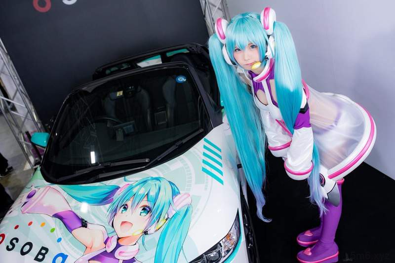 えなこ角色扮演初音形象图高清美照 Cosplay还原初音的可爱