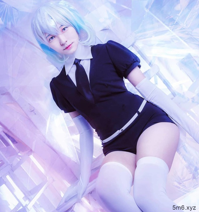 Coser美女綻綻 (HoKoRo) 完美身材令人无法抵挡