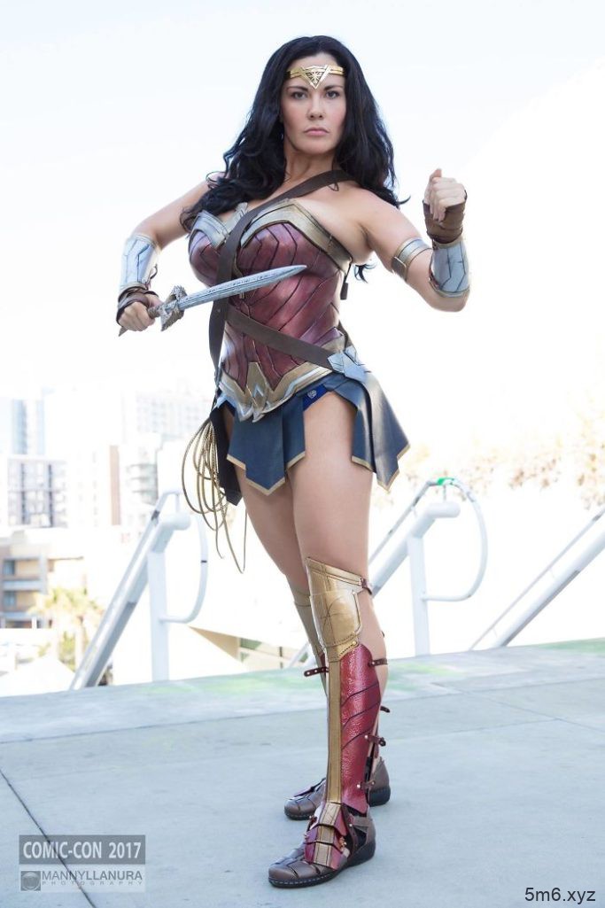 【蜗牛棋牌】35张专业到跟本尊几乎看不出差别的超猛Cosplay动漫展照片!