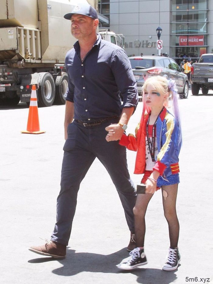 【蜗牛棋牌】35张专业到跟本尊几乎看不出差别的超猛Cosplay动漫展照片!