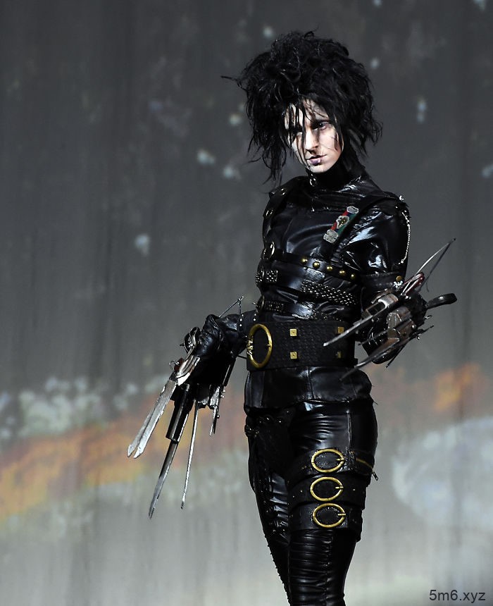 【蜗牛棋牌】35张专业到跟本尊几乎看不出差别的超猛Cosplay动漫展照片!