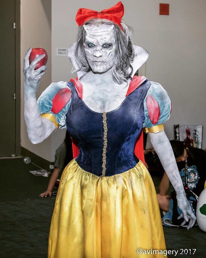 【蜗牛棋牌】35张专业到跟本尊几乎看不出差别的超猛Cosplay动漫展照片!