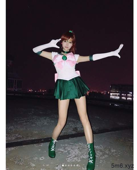 【蜗牛棋牌】正妹三三sugiCostume Play美少女LO娘漂亮到就跟洋娃娃一样