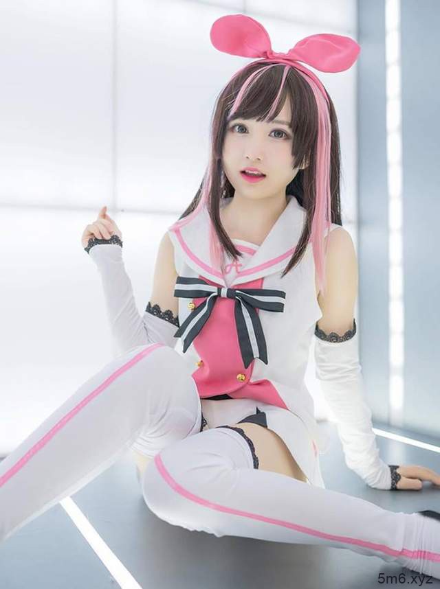 超萌表情包小妹Aliga梨嘉 Cosplay也都萌萌咑