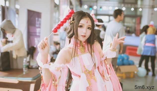 小萝莉Cosplay《剑侠情缘网络版叁》七秀 高度还原小仙女七秀