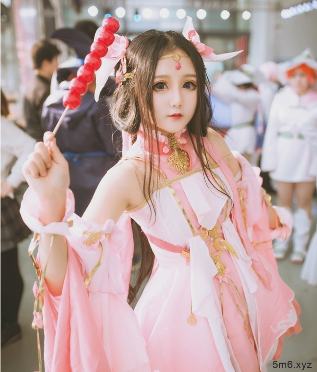 小萝莉Cosplay《剑侠情缘网络版叁》七秀 高度还原小仙女七秀