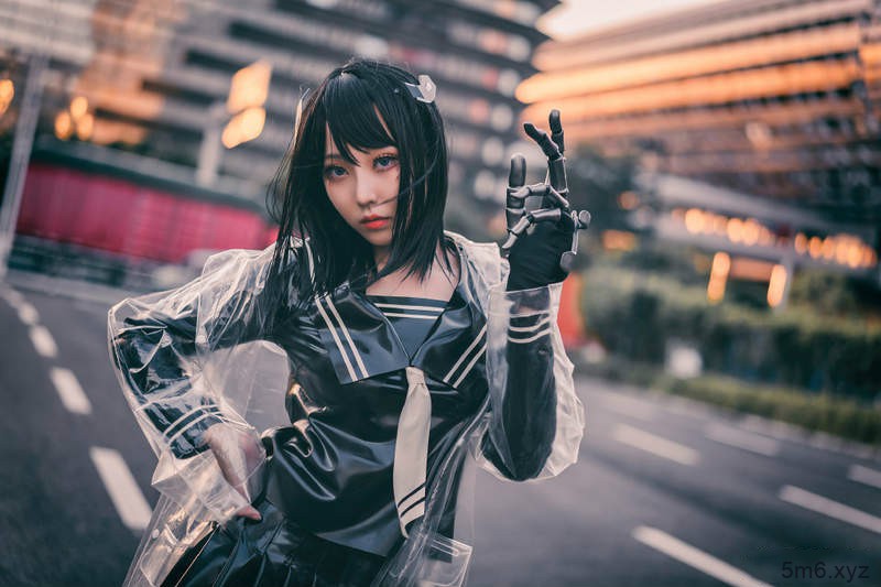 【蜗牛棋牌】Coser美女菌烨TAKO 17岁少女穿乳胶衣性感爆棚