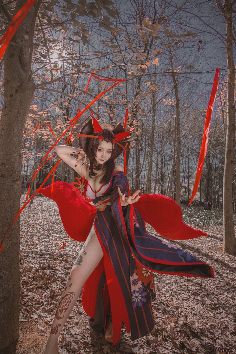 Miido三刀刀性感身材逆天 巨乳Coser经典角色欣赏