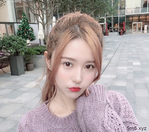 【蜗牛棋牌】动漫博主Vamoko 高颜值coser可爱又不失性感魅力