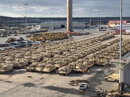 【蜗牛棋牌】北约举行军演 美军演练跨大西洋大规模军事投送