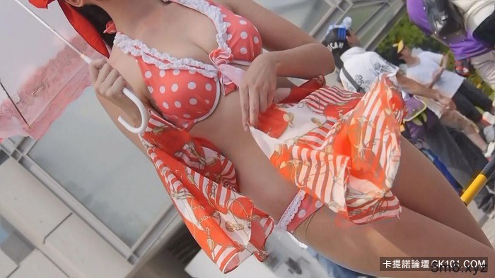 扮成谁都已经不重要了 「露出度」是何物的日本Cosplay现场