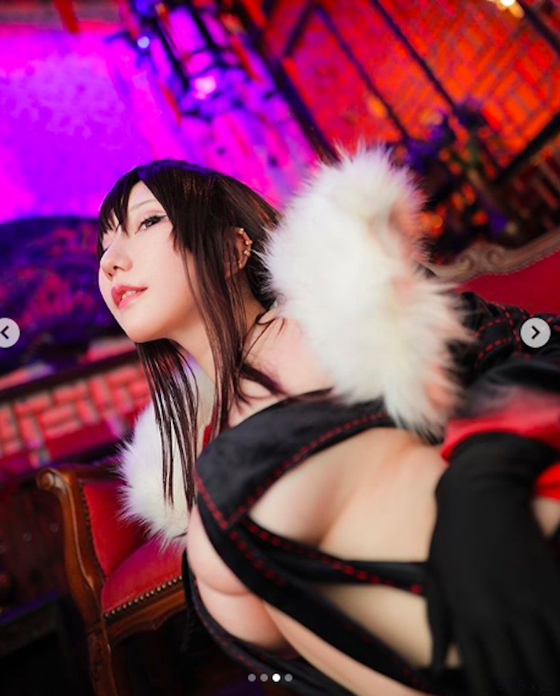 日本coser樱花妹saku 角色扮演大秀蜜桃臀与豪乳