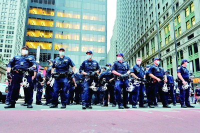 【蜗牛棋牌】光明日报:种族歧视 “无法呼吸”的美国之痛