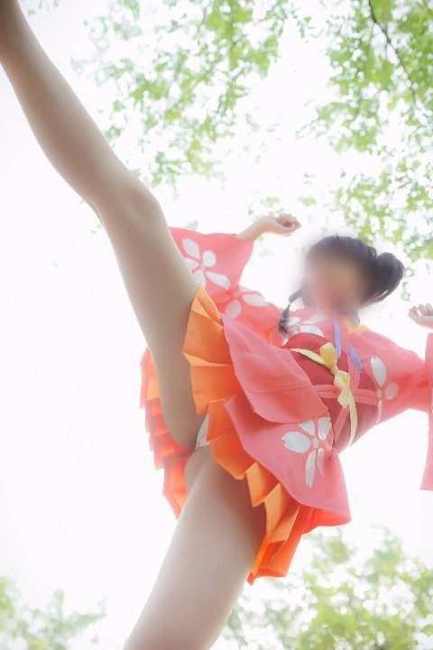 Cherrygirl小鹿为了出名cos裸体 阴阳师神乐