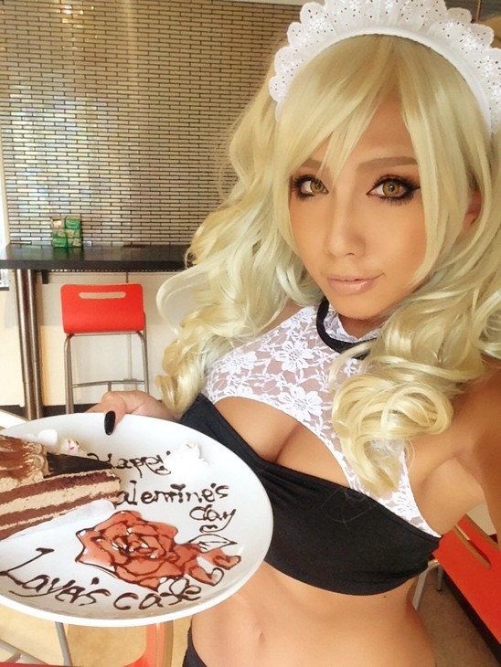 日本爆乳黑肉Coser「non」 闪闪发亮的古铜色肌肤才是王道