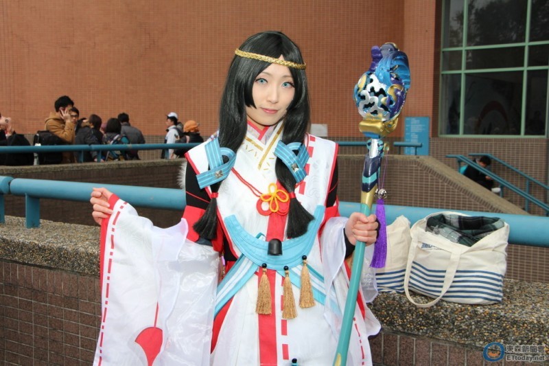 同人圣典开拓动漫祭台 港日Cosplay不畏低温争奇斗艳