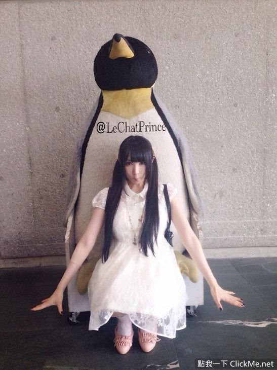 【蜗牛棋牌】欧派跟胖次都来了 空灵少女るしゃ转型成露出系coser!