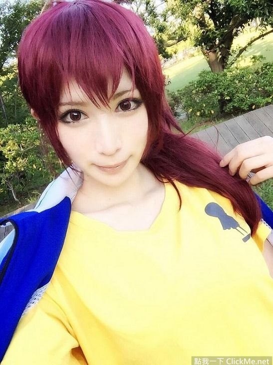 【蜗牛棋牌】欧派跟胖次都来了 空灵少女るしゃ转型成露出系coser!