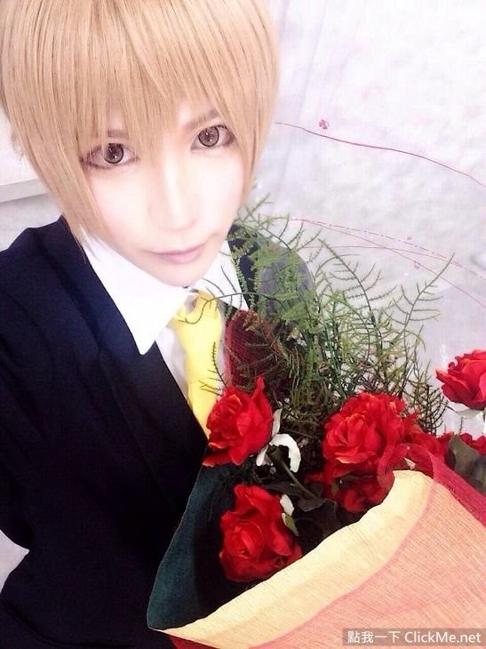 【蜗牛棋牌】欧派跟胖次都来了 空灵少女るしゃ转型成露出系coser!