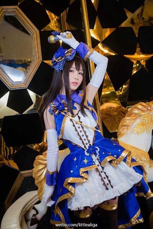 【蜗牛棋牌】突破次元之壁的coser「矮乐多Aliga」超还原的表情引关注