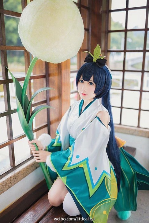 【蜗牛棋牌】突破次元之壁的coser「矮乐多Aliga」超还原的表情引关注