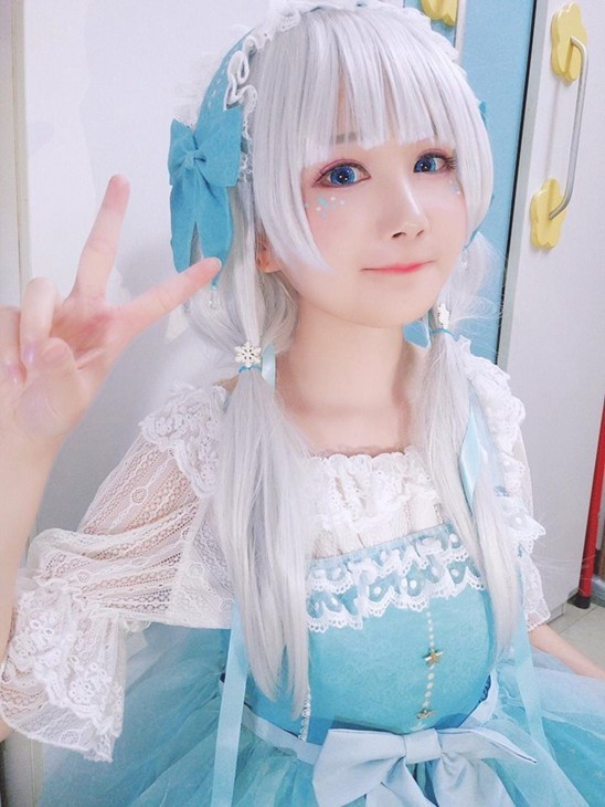 【蜗牛棋牌】突破次元之壁的coser「矮乐多Aliga」超还原的表情引关注