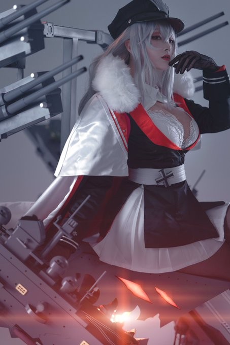 枣糕Cosplay《碧蓝航线》角色 高度还原性感角色