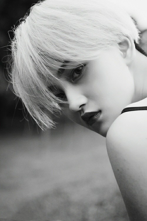 【蜗牛棋牌】和学姐在卫生间做&粉嫩的花缝h