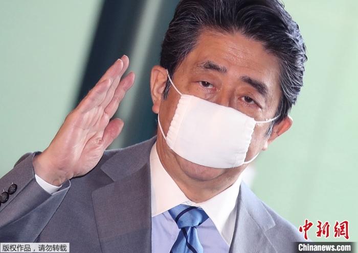 日本前法相夫妇因涉嫌贿选被捕 安倍:向国民深深道歉