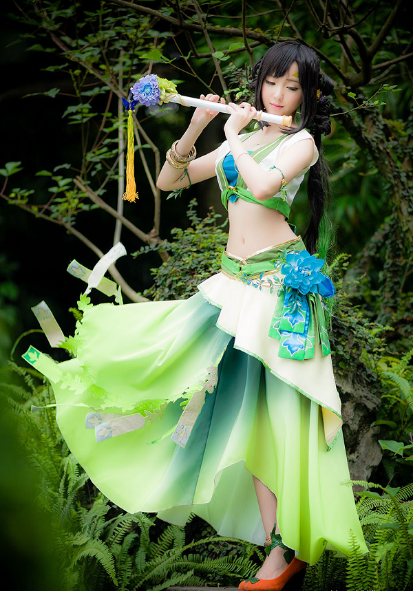 【蜗牛棋牌】堪称极品的cospaly 穿什么像什么还原度爆表