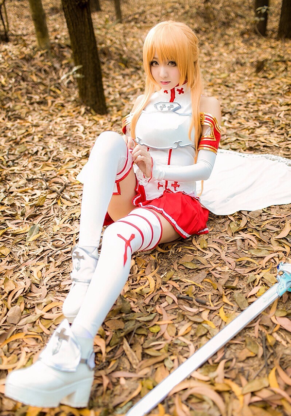 【蜗牛棋牌】堪称极品的cospaly 穿什么像什么还原度爆表