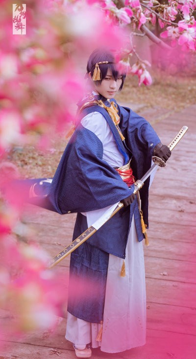 中国超魔性男Coser《Can_Yh》 魅惑脸蛋魔鬼身材婉若天仙下凡～