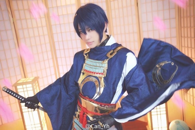 中国超魔性男Coser《Can_Yh》 魅惑脸蛋魔鬼身材婉若天仙下凡～