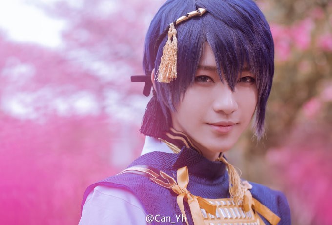 中国超魔性男Coser《Can_Yh》 魅惑脸蛋魔鬼身材婉若天仙下凡～