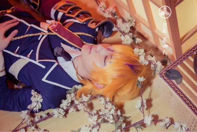 中国超魔性男Coser《Can_Yh》 魅惑脸蛋魔鬼身材婉若天仙下凡～