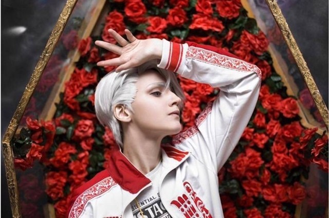 【蜗牛棋牌】帅度破表神还原《勇利onICE》Coser图集 带你一次看个够