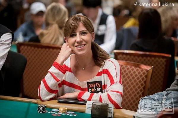 两条金手链女牌手Kristen Bicknell回忆自己的WSOP经历