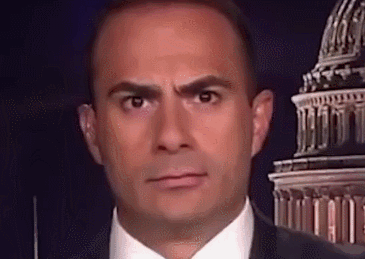 【蜗牛棋牌】CNN的直播间,突然传来了“歌唱祖国”的声音……