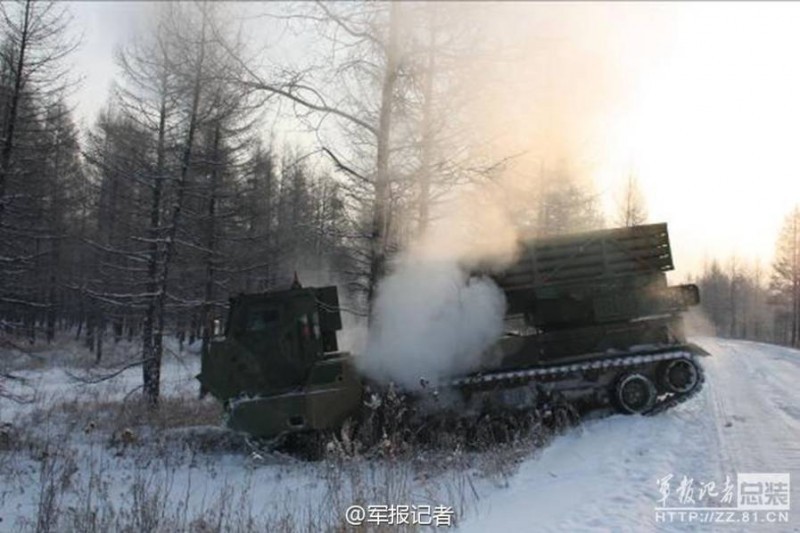 【蜗牛棋牌】无坚不摧：国产新型火箭炮曝光 可一次齐射40发