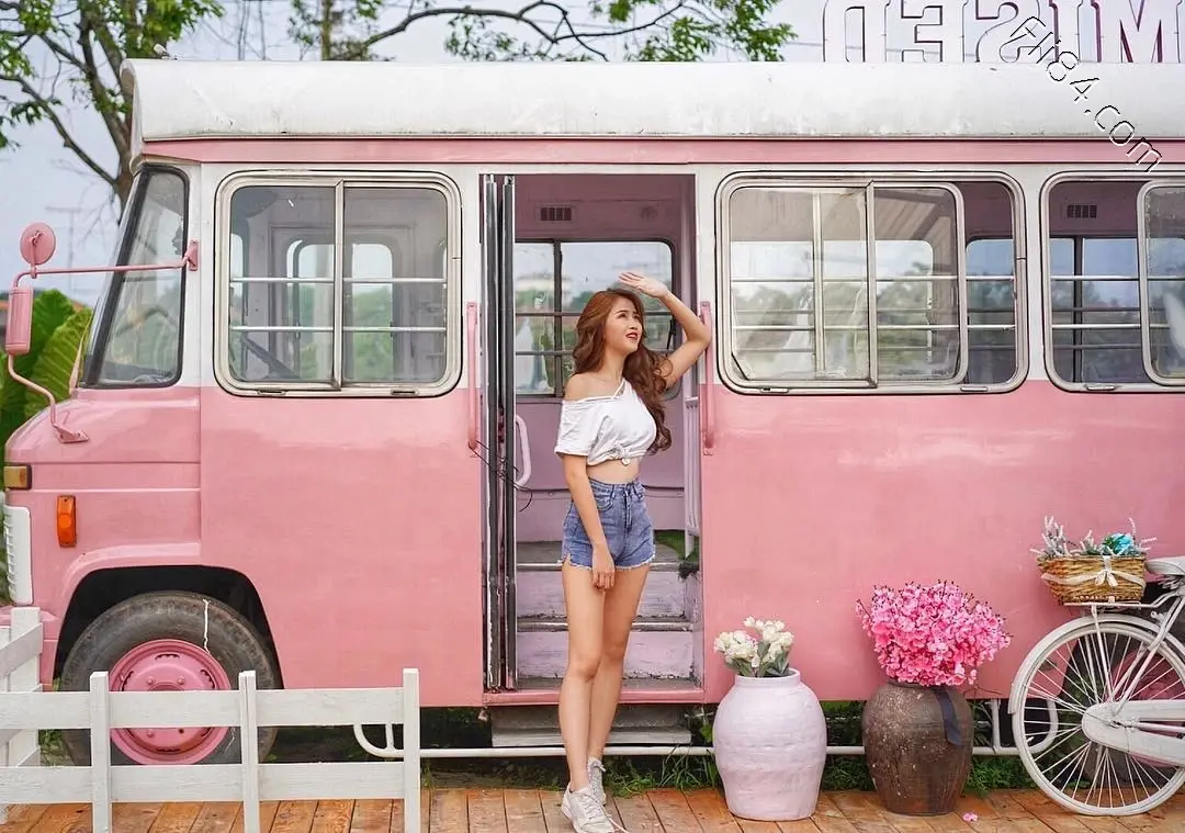 马来西亚美女“李佳丽”健身房认真的模样实在太迷人!